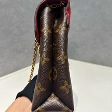 Louis Vuitton Pallas Chain Crossbody Clasp 4