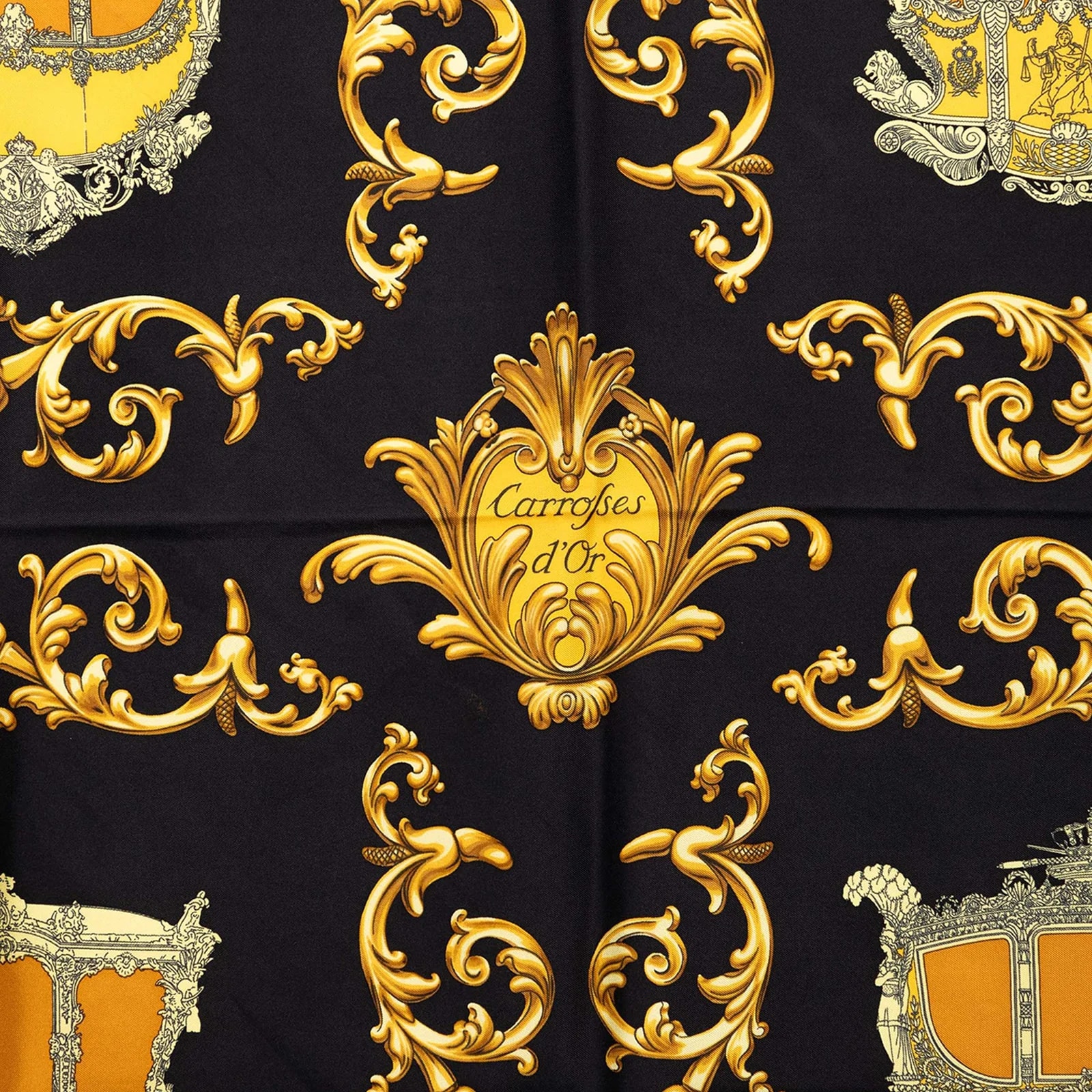 Carrosses D Or Scarf 2