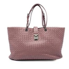 Bottega Veneta — Bottega Veneta Medium Capri — Handbag — deal