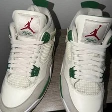Air Jordan — Air Jordan 4 Retro SB Style # DR5415-103 — Sneaker — resale