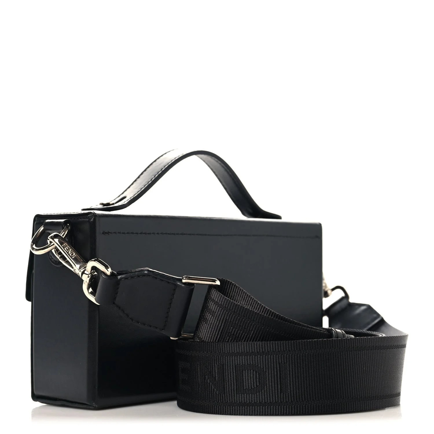 X Marc Jacobs Logo Baguette Soft Trunk 3
