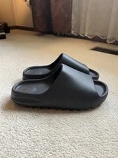 Size 10 - Yeezy Slide 2