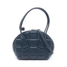 Bottega Veneta — Bottega Veneta the Swoop — Handbag — resale