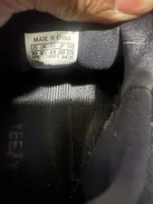 Yeezy 700Men's Low Top Lace-Up Athletic Sole APE 779001 4