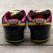 Nike SB Dunk Low Space Tiger 4