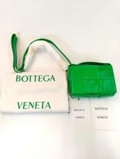 Bottega Veneta Maxi Candy Cassette Management Num 2