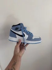 Air Jordan 1 Retro High OG GS 4