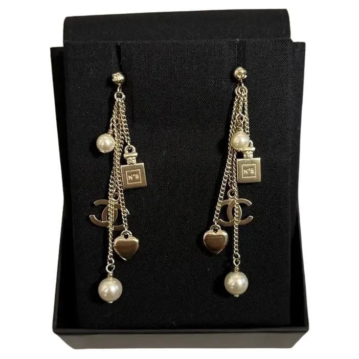 Chanel — Chanel CC Heart Perfume Charm Dangle — Jewelry — resale