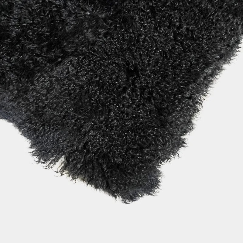 Icelandic Sheepskin 5' X 7' Rug — decorative_object — resale