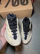 Size 5.5 - Adidas Yeezy Boost 700 V3 Azael 2