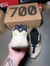 Size 5.5 - Adidas Yeezy Boost 700 V3 Azael 4