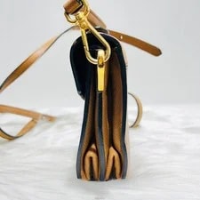 Prada Top Handle Crossbody 143065407 3