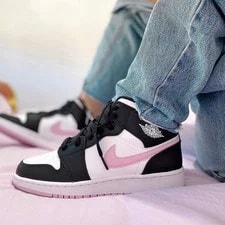 [555112-103] -- Jordan Air 1 Mid , Slip Resis 3