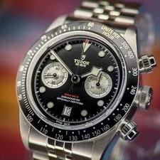 Tudor Black Bay Chronograph Reverse Panda Ref. 79360N – 41mm Very Good Condition 3