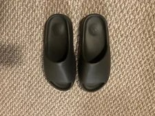 Adidas Yeezy Slide (2022/2023) 2