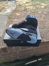Jordan Air 5 / Mid Top Lace-Up Athletic 4