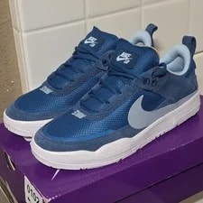 Nike SB — Nike SB Day One GS Light Armory 7Y 7 8.5 Skate Shoes FN4210-400 — Sneaker — resale