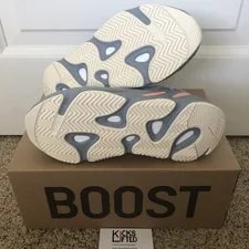 Adidas Yeezy Boost 700 V1 ’S 4