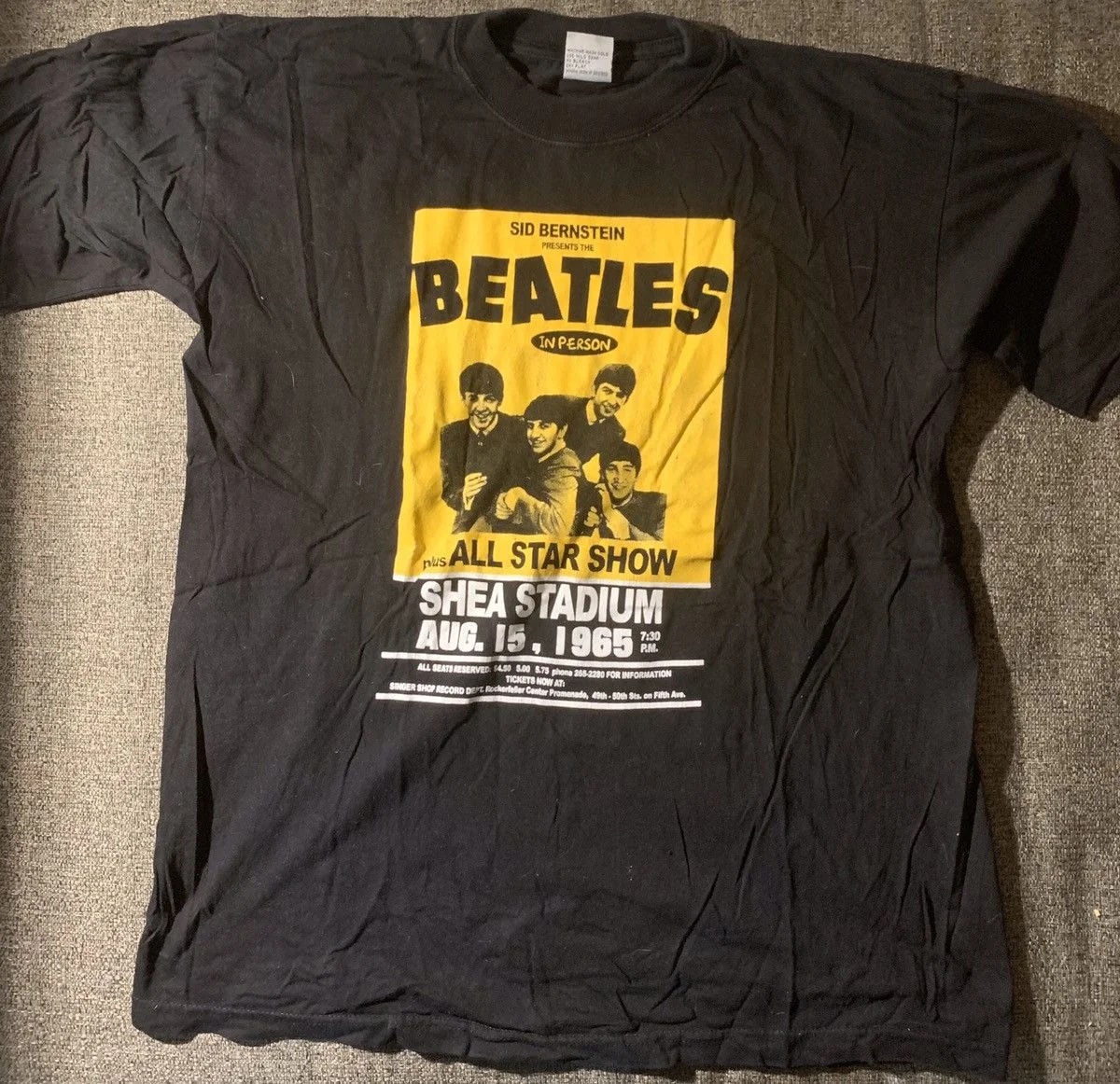 1965 the Beatles Shea Stadium Tee — streetwear — resale