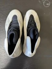 Yeezy / Mid Top Lace-Up Athletic Outsole 4
