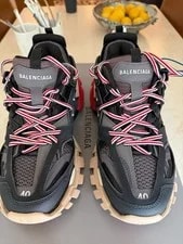 Balenciaga Track Sz 40 EU 7 US New 542023W3AD13123 3