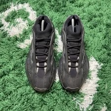 Yeezy 700 v3 Alvah | Size 9.5 | OG None | Worn 3