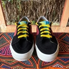 Vans Old Skool X the Simpsons Bart Simpson Wall 3