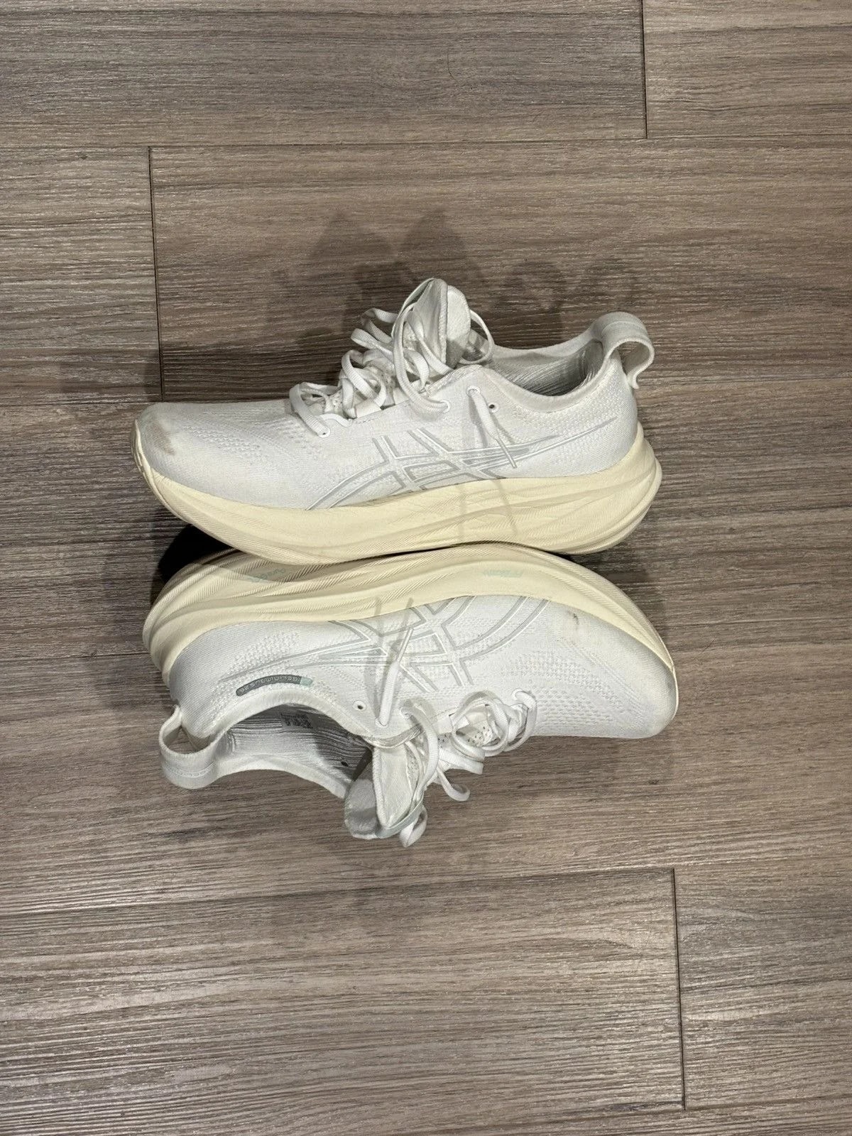 Asics — Asics Gel-Nimbus 26 — Sneaker — resale