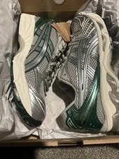 Asics — Asics Gel-Kayano 14 Dried Leaf 1203A537-300. — Sneaker — resale