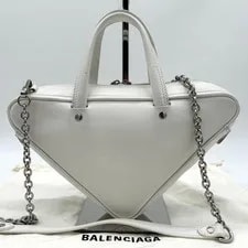 Excellent Condition Balenciaga 2-way Triangle 4