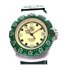 TAG Heuer Formula 1 Quartz Diver 200m Green Bezel Cream Dial Rubber Strap 4