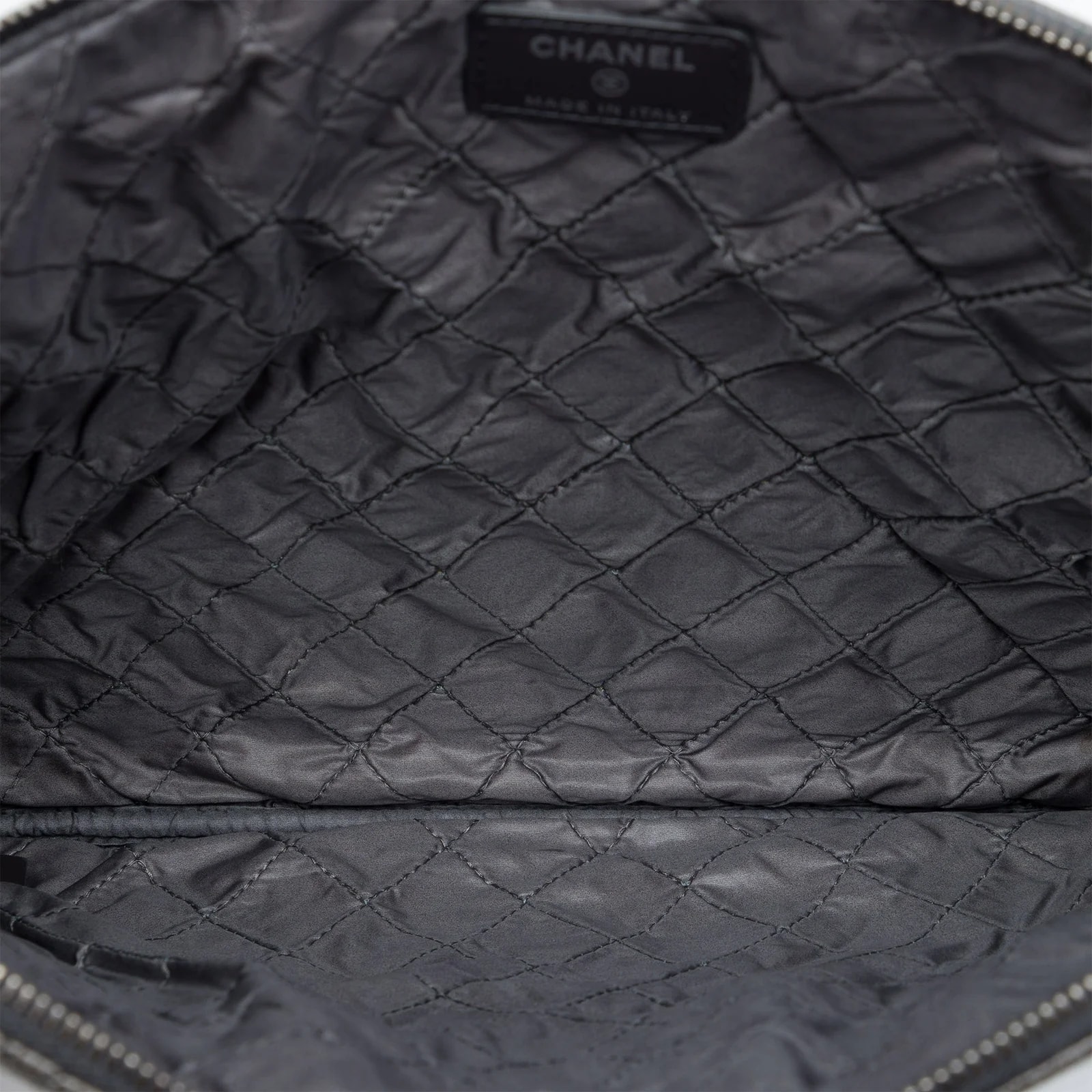 Large Crinkled O Case 4