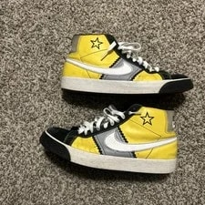Nike SB — 2009 Limited Edition Nike Sb Elite Blazer Sub Pop Skate Shoe 334106-711 — Sneaker — resale