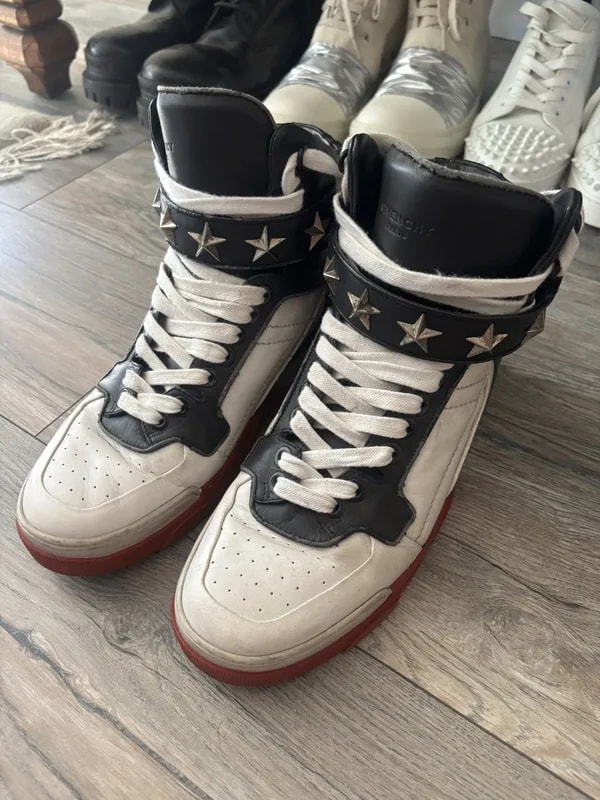 Givenchy — Givenchy Star Tyson Hightop — Sneaker — resale