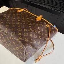 Authentic Louis Vuitton Neverfull With Lining 3