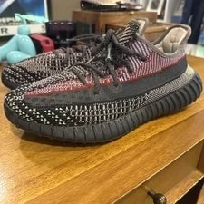 Yeezy — Yeezy 350 V2 Yecheil FW5190 Primeknit [10.5] No Box — Sneaker — resale