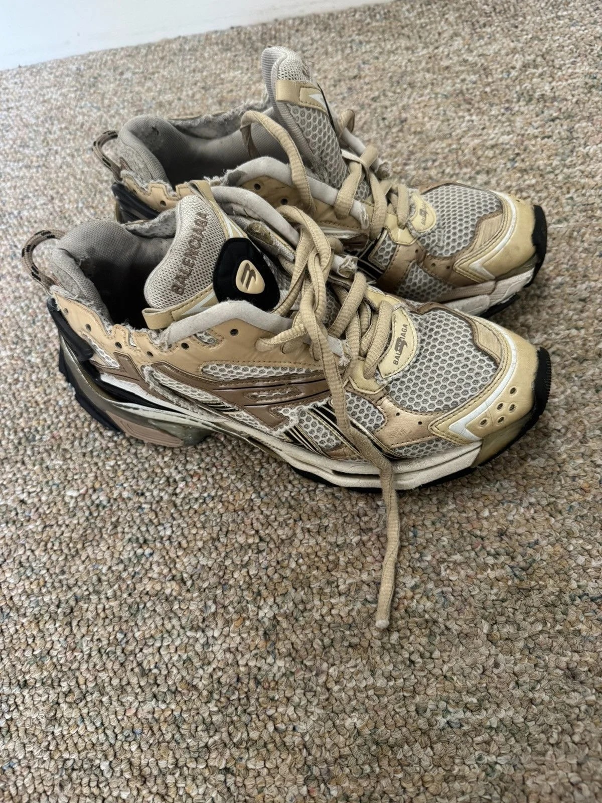 Balenciaga — Balenciaga Runner Colorway 41Eu/8Us — Sneaker — resale
