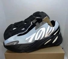 Yeezy — Size 9- New Yeezy 700 Mnvn Tint GZ0711 350 500 — Sneaker — resale