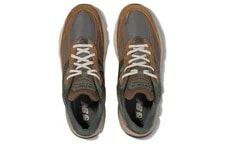 New Balance 990v6 Carhartt Wip Sculpture Center - M990CH6 Size 4