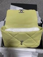 Chanel 19 Flap 465896 4