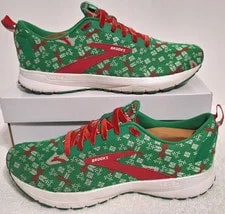 Brooks Revel 4 Run Merry Holiday Christmas 1103471D357 10 3