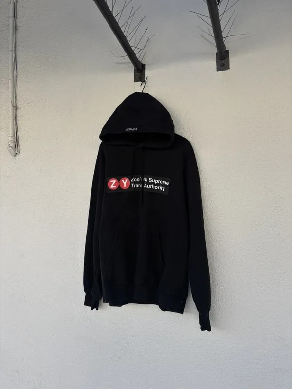 Supreme — Supreme Zoo York — streetwear — resale