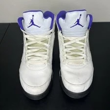 Size 11 - Jordan 5 2022 2