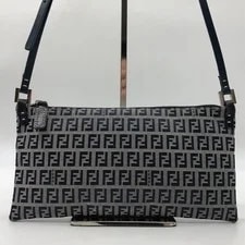 Fendi Accessory Pochette Auth 2