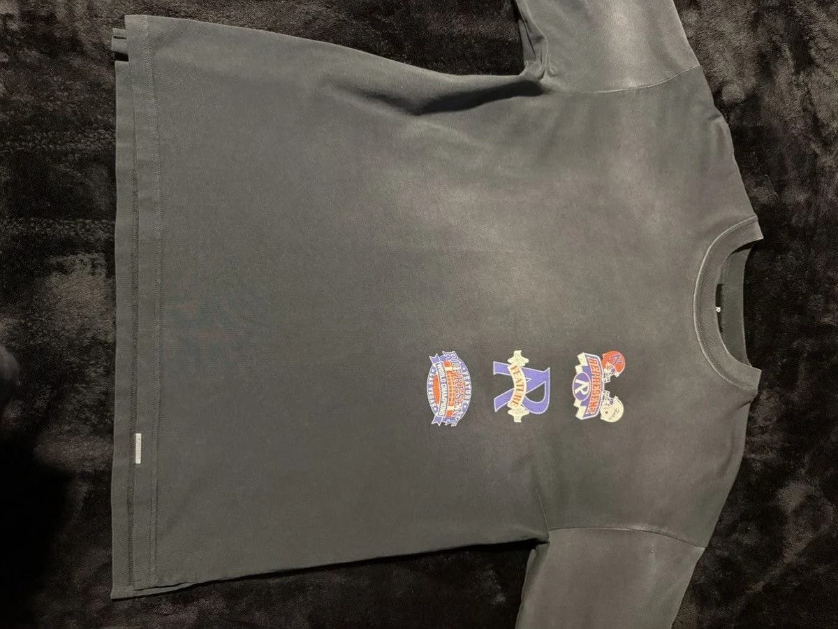 Feature -Logo T-shirt — streetwear — resale