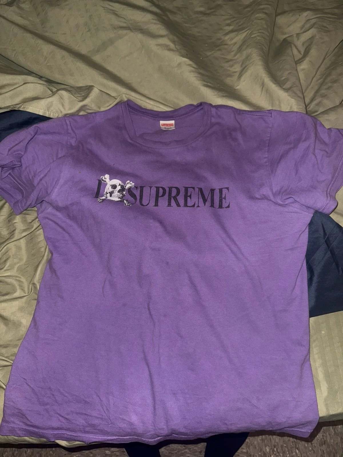 Supreme T-shirt 4