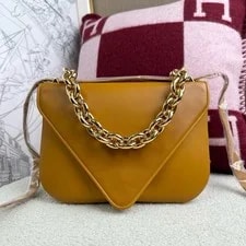 Bottega Veneta — Bottega Veneta Mount Envelope — Handbag — resale