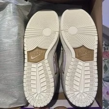 *New* Size 10.5 - Nike SB Dunk Low City of Style Ships Asap 2