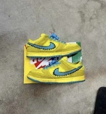 NIKE — Nike SB Dunk Low Grateful Dead Bear Limited Edition — Sneaker — resale