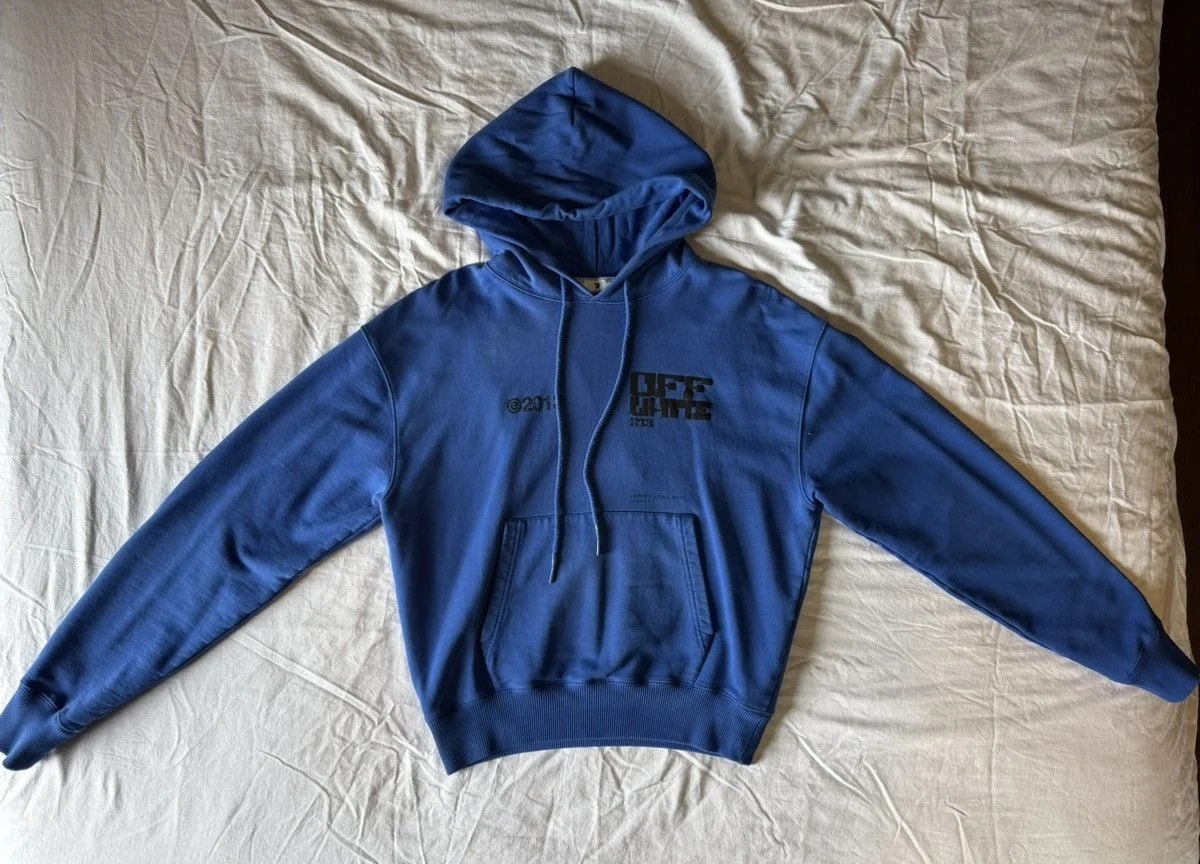 Off-White — Off-White Pullover Hoodie Arrow Graphic Logo — streetwear — resale